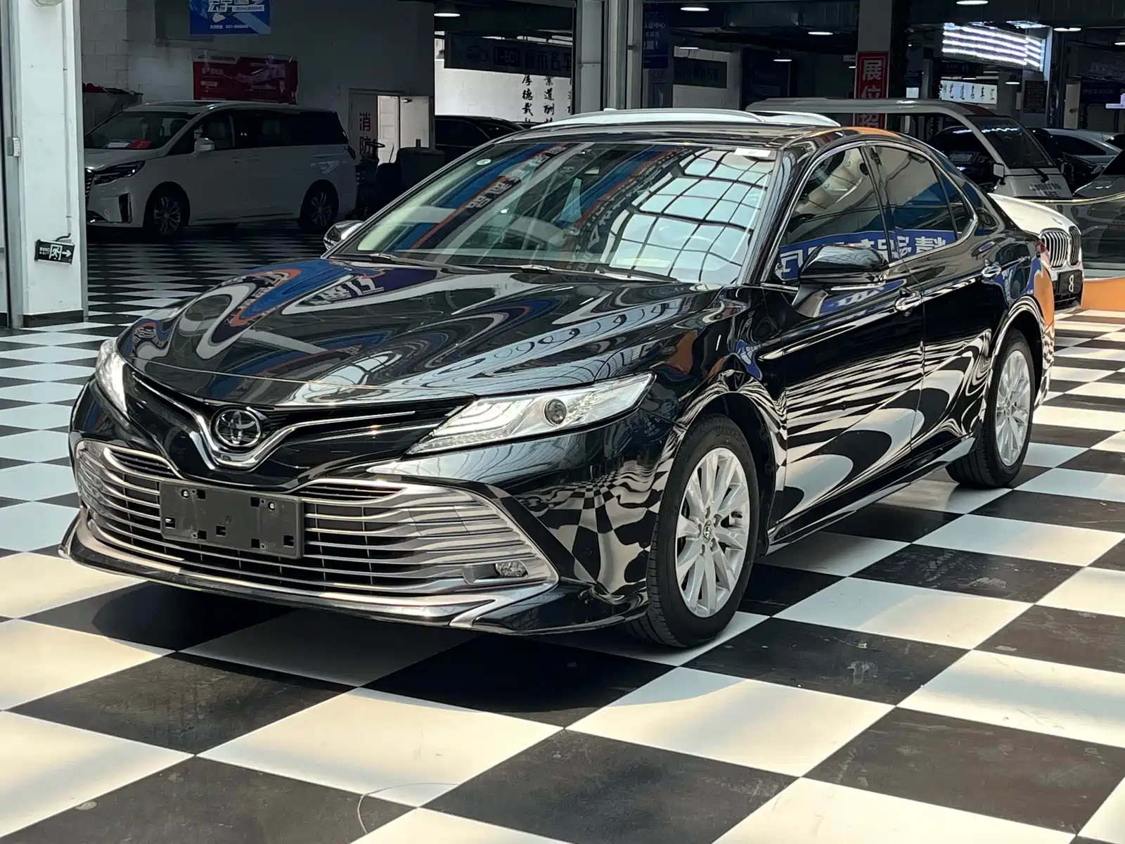 TOYOTA CAMRY 2018