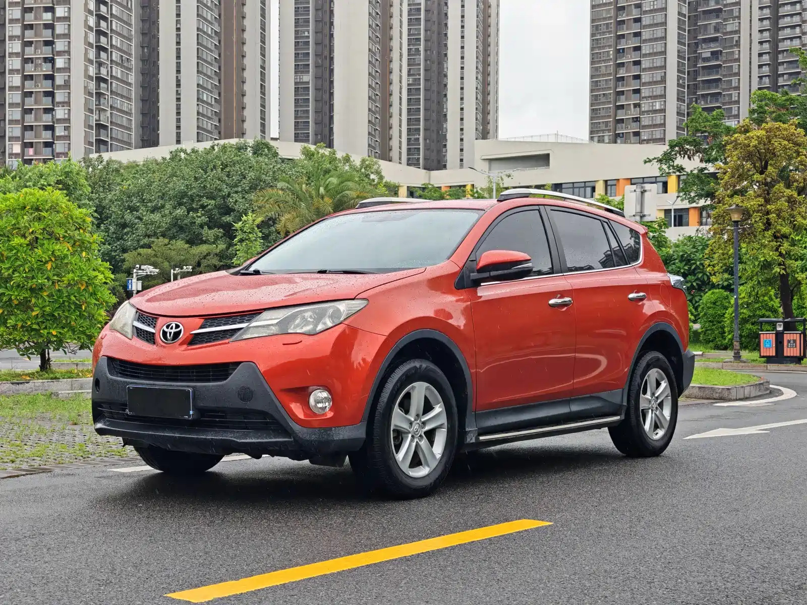 TOYOTA RAV4 RONGFANG 2013