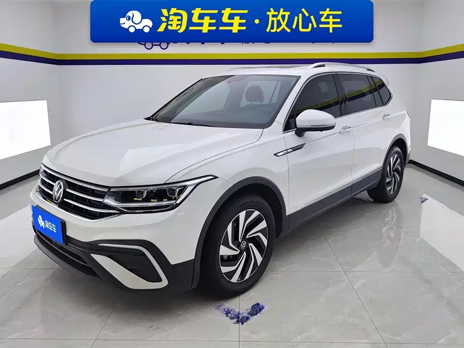 VOLKSWAGEN TIGUAN L 2022