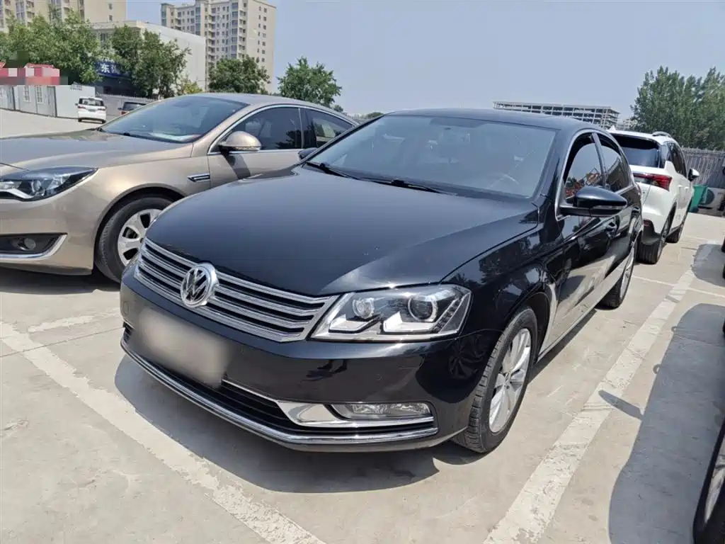 VOLKSWAGEN MAGOTAN 2016