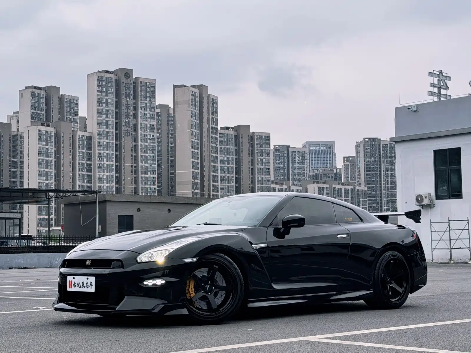 NISSAN GT-R 2012
