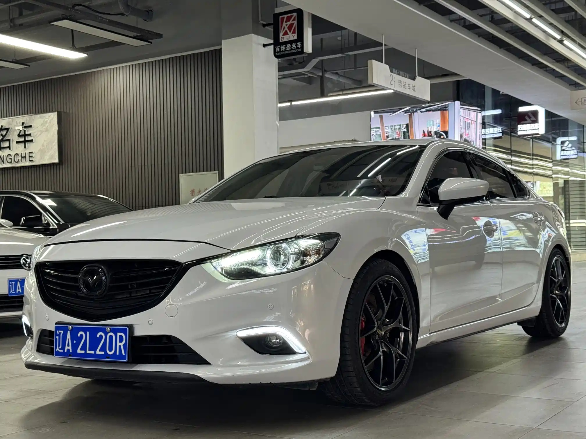 MAZDA ATENZA 2015