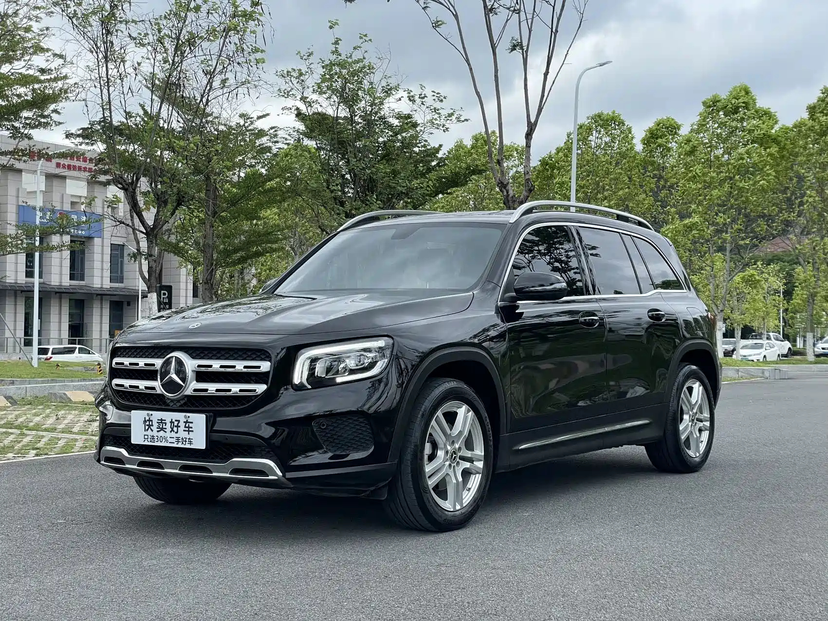MERCEDES BENZ GLB 2022