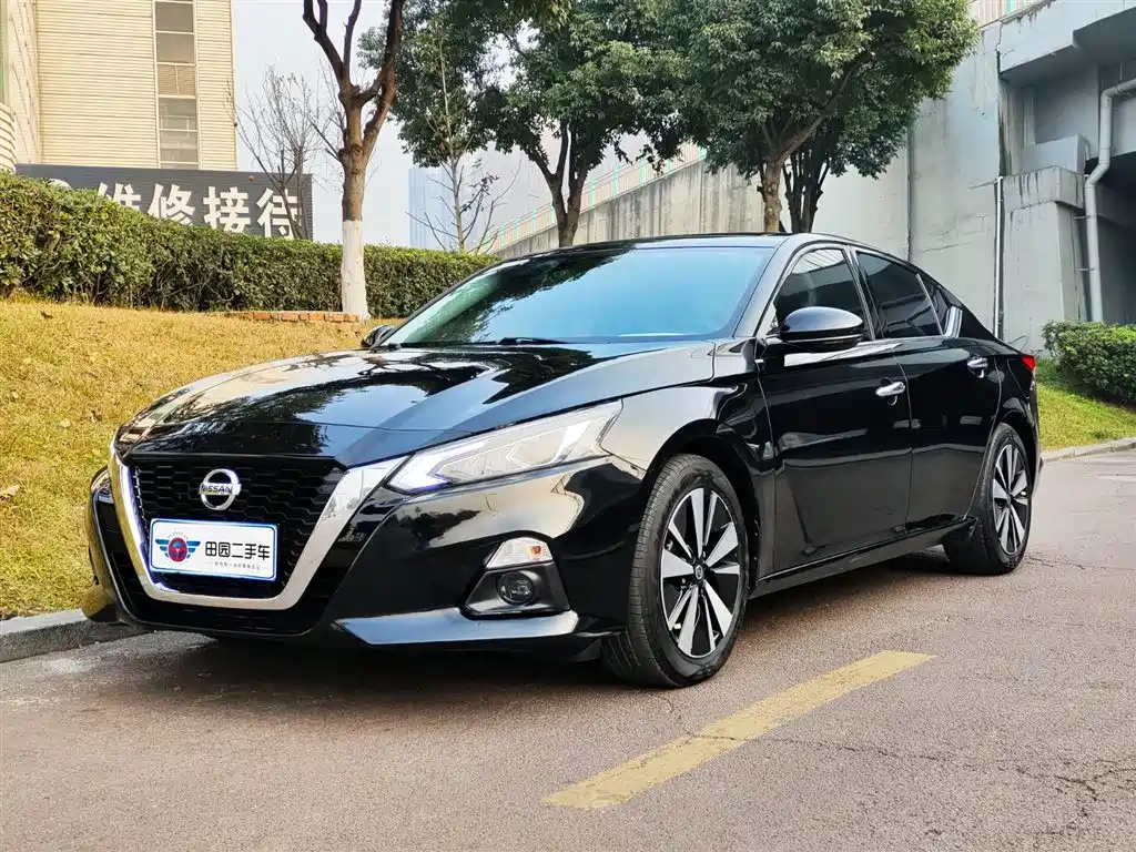 NISSAN TEANA 2021