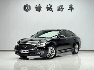 INFINITI Q70 2017