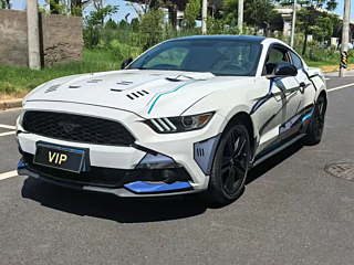 FORD MUSTANG 2015