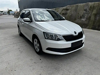 SKODA FASCIA 2017