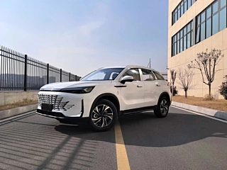 Заказать BAIC X7
