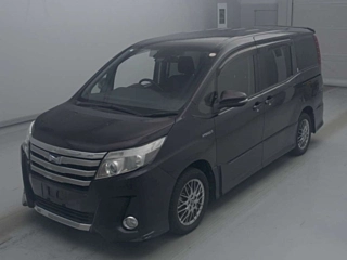 TOYOTA NOAH 2016