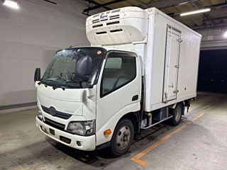 TOYOTA DYNA