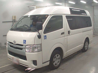 TOYOTA HIACE VAN