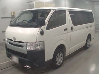 TOYOTA HIACE VAN