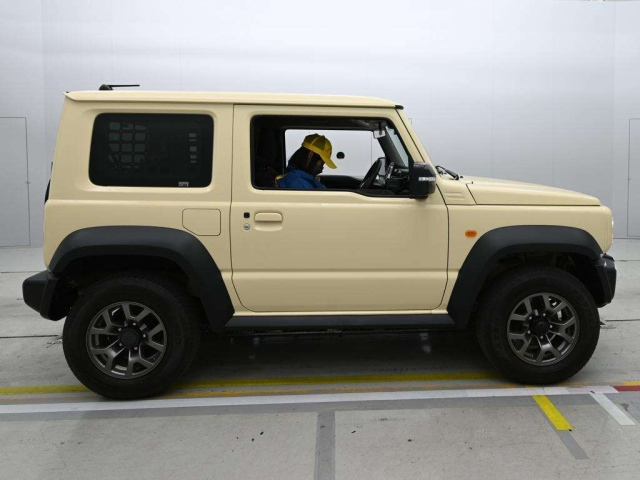 SUZUKI JIMNY SIERRA 2023