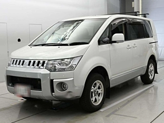 MITSUBISHI DELICA D5