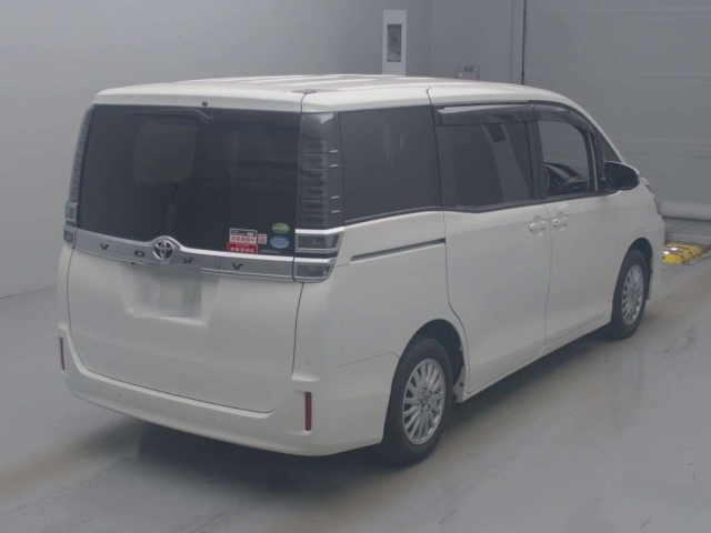 TOYOTA VOXY 2019