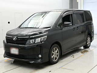 Toyota Voxy 2014