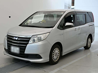 Toyota Noah 2014