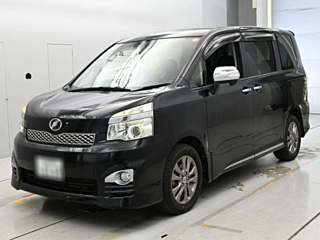 Toyota Voxy 2013