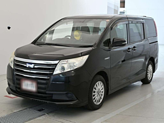 Toyota Noah 2014