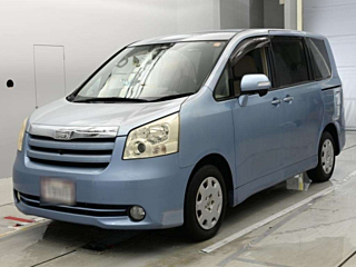 Toyota Noah 2008