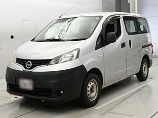 Nissan NV200 2015