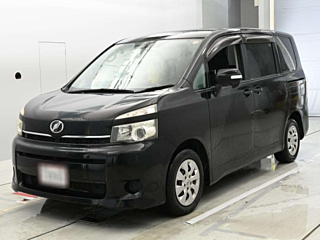 Toyota Voxy 2010
