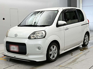 Toyota Porte 2013