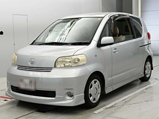 Toyota Porte 2006