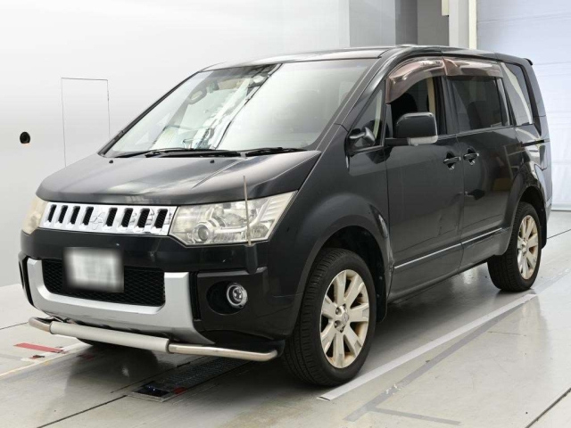 Mitsubishi Delica