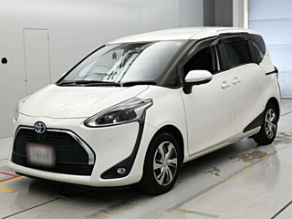 Toyota Sienta 2021