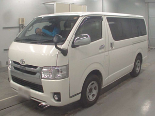 TOYOTA HIACE VAN