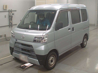 TOYOTA PIXIS VAN