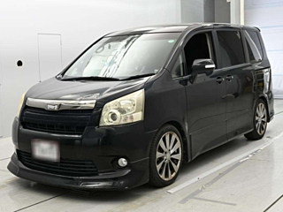 Toyota Noah 2009