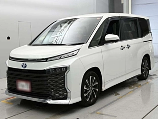 Toyota Voxy 2023