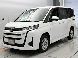 Toyota Noah 2022