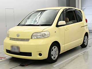 Toyota Porte 2004