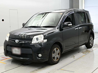 Toyota Sienta 2014