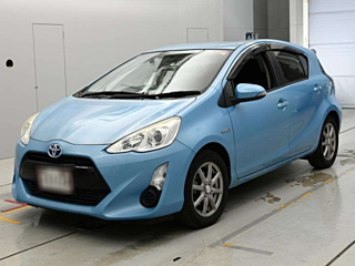 Toyota Aqua 2015