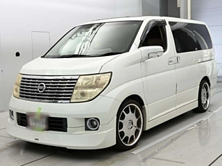 Nissan Elgrand 2004