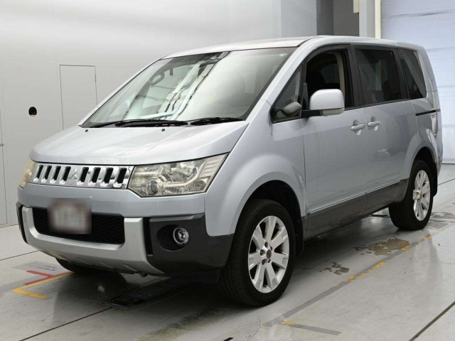 Mitsubishi Delica