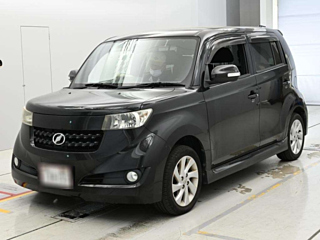 Toyota bB 2011