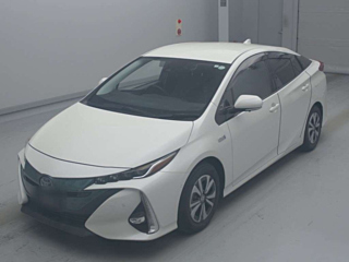 TOYOTA PRIUS PHV