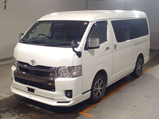 TOYOTA HIACE VAN