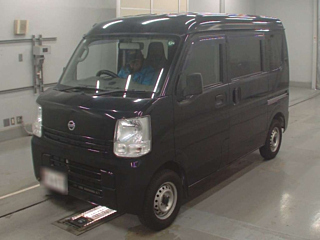NISSAN CLIPPER VAN