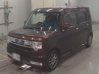 TOYOTA PIXIS SPACE