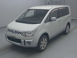 MITSUBISHI DELICA D5