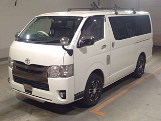 TOYOTA HIACE VAN