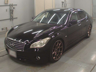 NISSAN FUGA