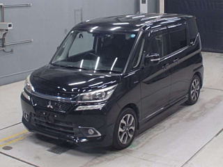 MITSUBISHI DELICA D2