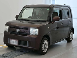 TOYOTA PIXIS SPACE